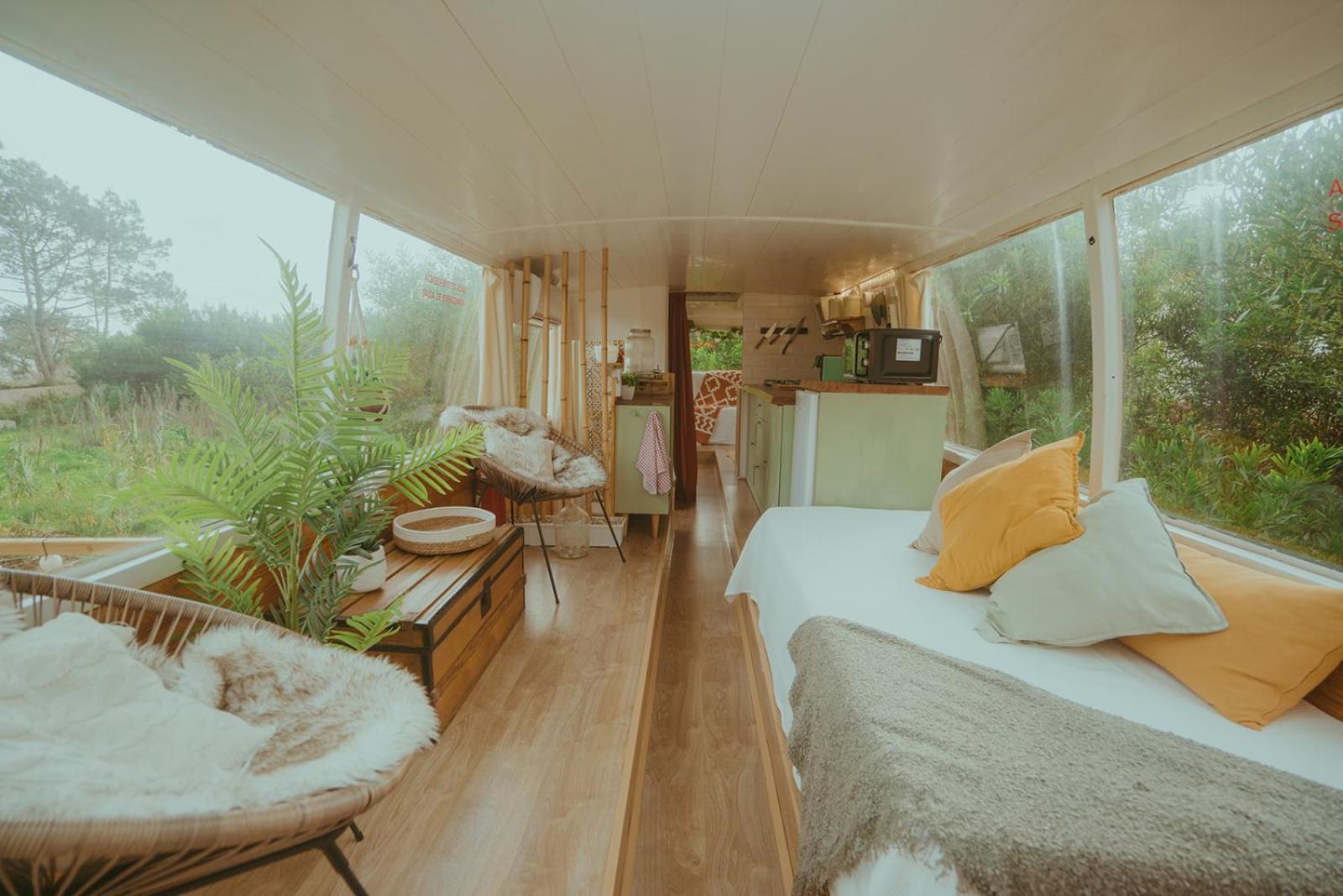 The Amazing Inacio Bus Converted Home Sintra Exterior photo