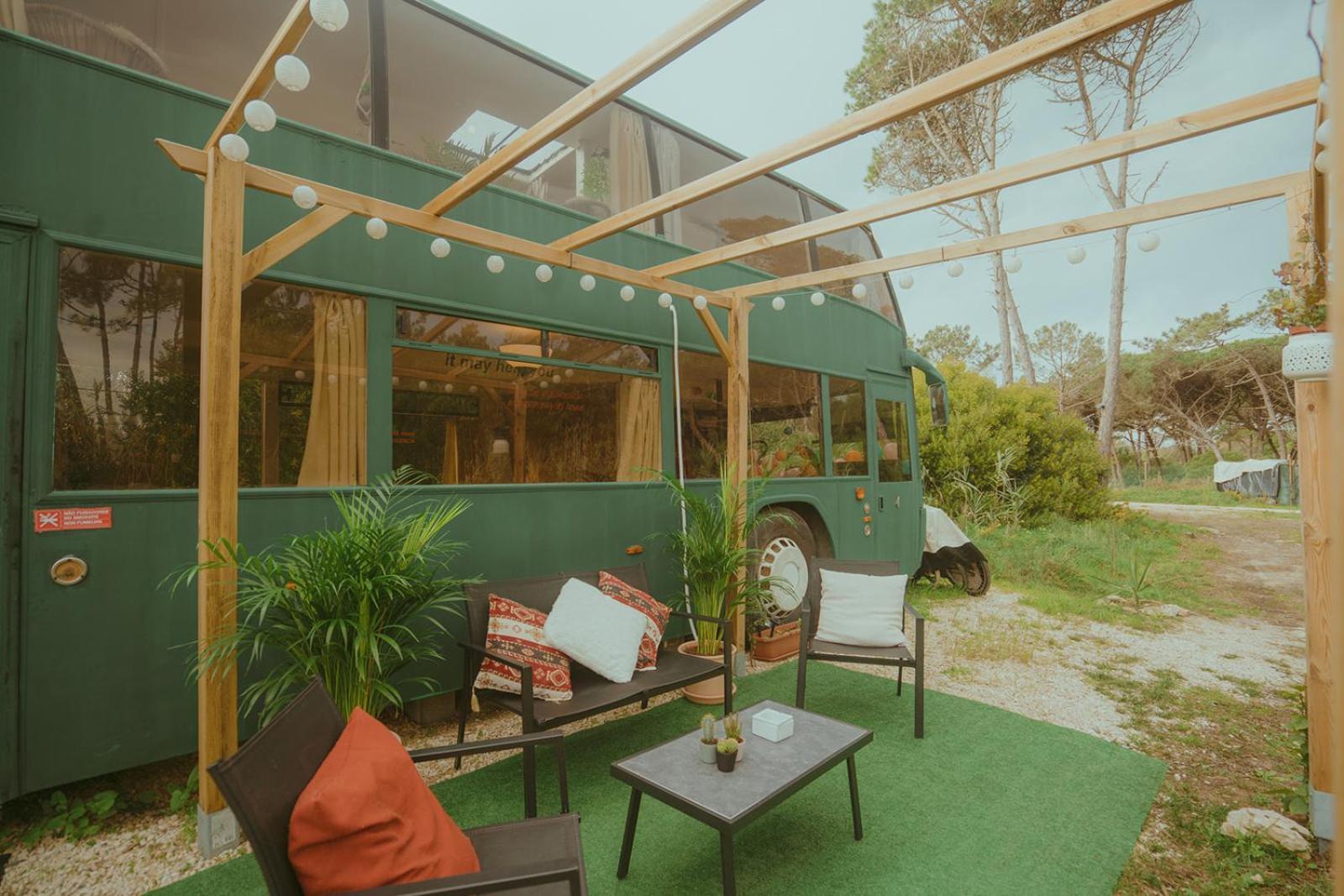 The Amazing Inacio Bus Converted Home Sintra Exterior photo